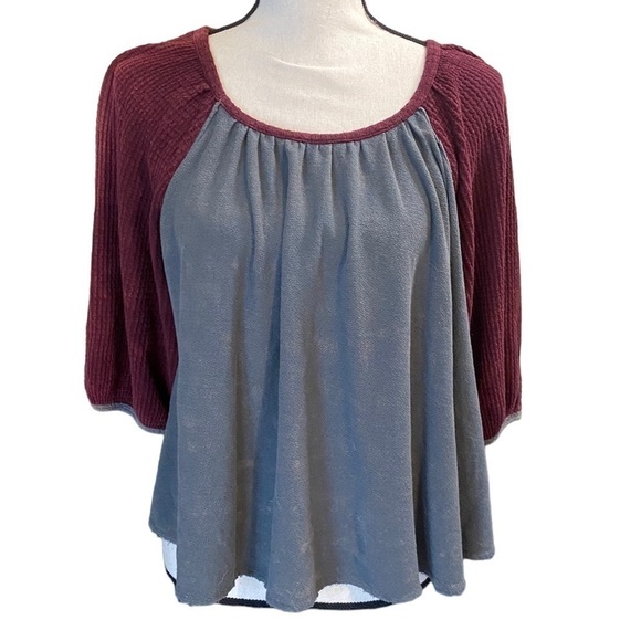 𝅺FREE People Size Small Thermal Top. 3/4 Balloon Sleeves. Raw Edges - Picture 1 of 8